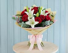 Букет цветов из:  Лилии и Розы в Ардатове Республики Мордовия