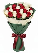 Букет Микс из красных и белых роз в Ардатове Республики Мордовия