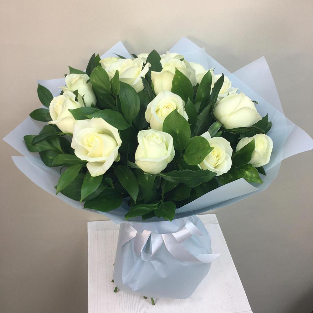 Букет 15 Белых роз Проуд в Ардатове Республики Мордовия