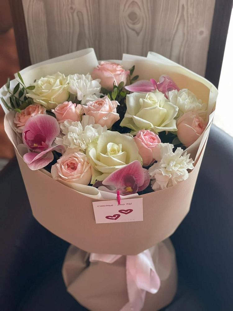 Букет цветов из: Орхидеи, Розы и Гвоздики в Ардатове Республики Мордовия