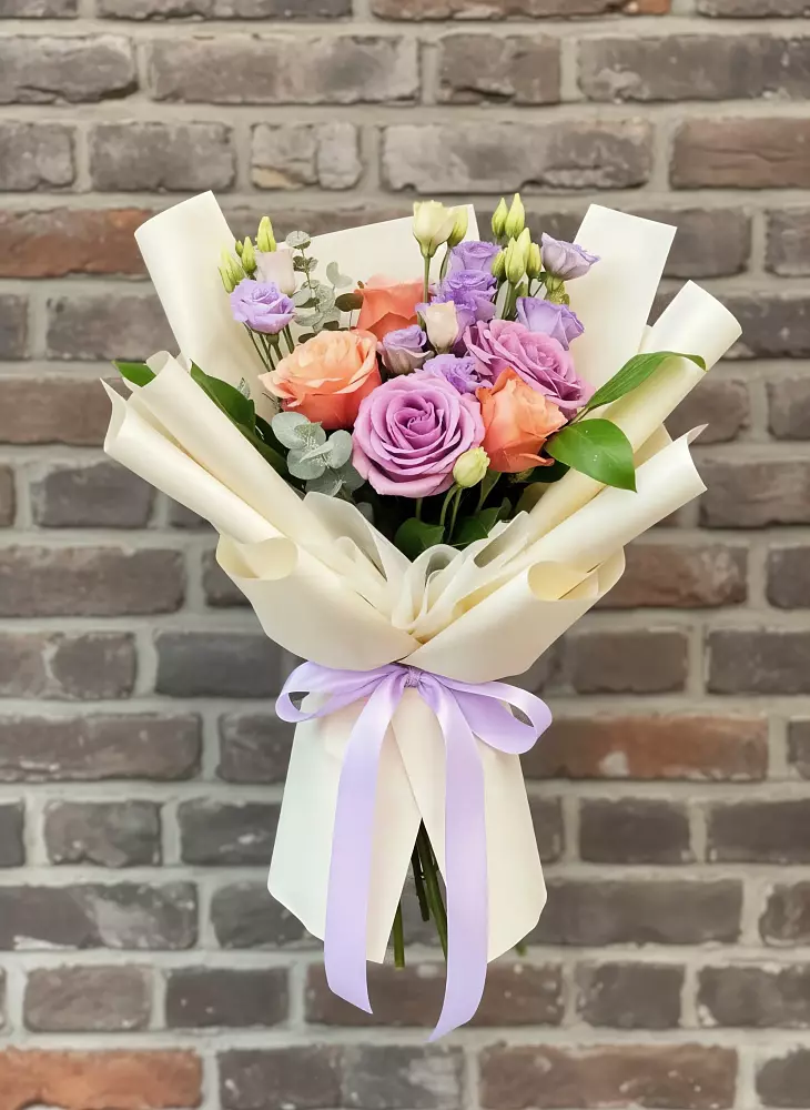 Букет цветов из: Лизиантусы и Розы в Ардатове Республики Мордовия