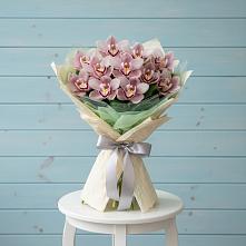 Букет цветов из:  Орхидеи и Розы в Ардатове Республики Мордовия