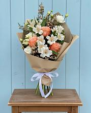 Букет цветов из:  Альстромерии, Лизиантусы, Розы и Хризантемы #REPLACE_PRED# Ардатове Республики Мордовия