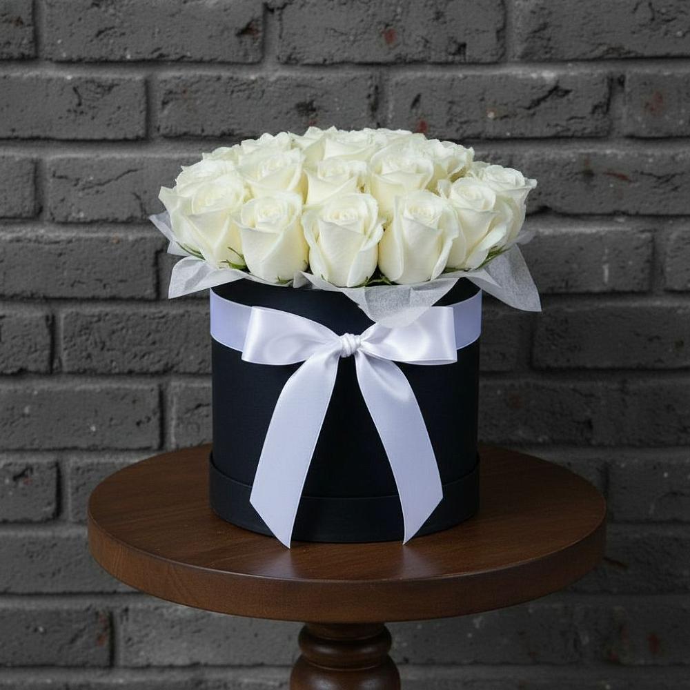 Цветочная композиция из Розы в шляпной коробке в Ардатове Республики Мордовия