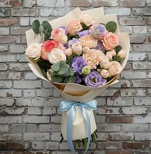 Букет цветов из:  Розы, Лизиантусы и Гвоздики в Ардатове Республики Мордовия